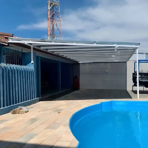 Cobertura fixa de policarbonato em Carapicuíba — referência do conjunto