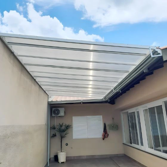 Cobertura fixa de policarbonato — modelo 7