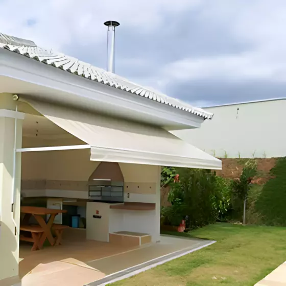 Toldo cortina com braço — modelo 1