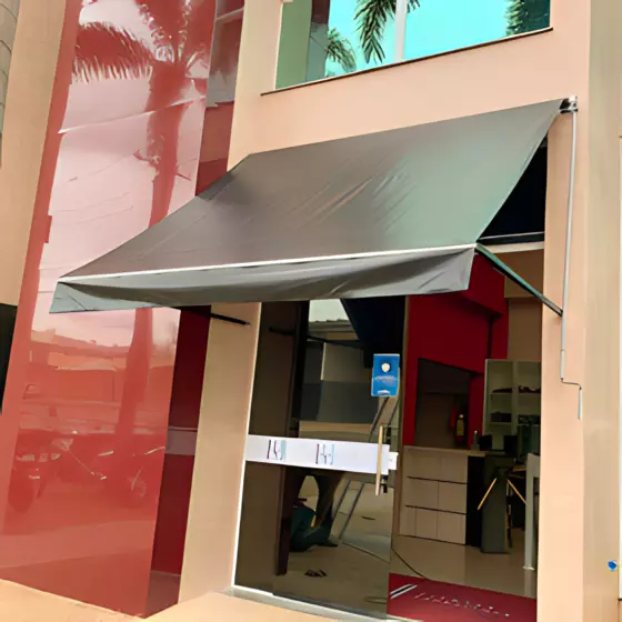 Toldo cortina com braço — modelo 5